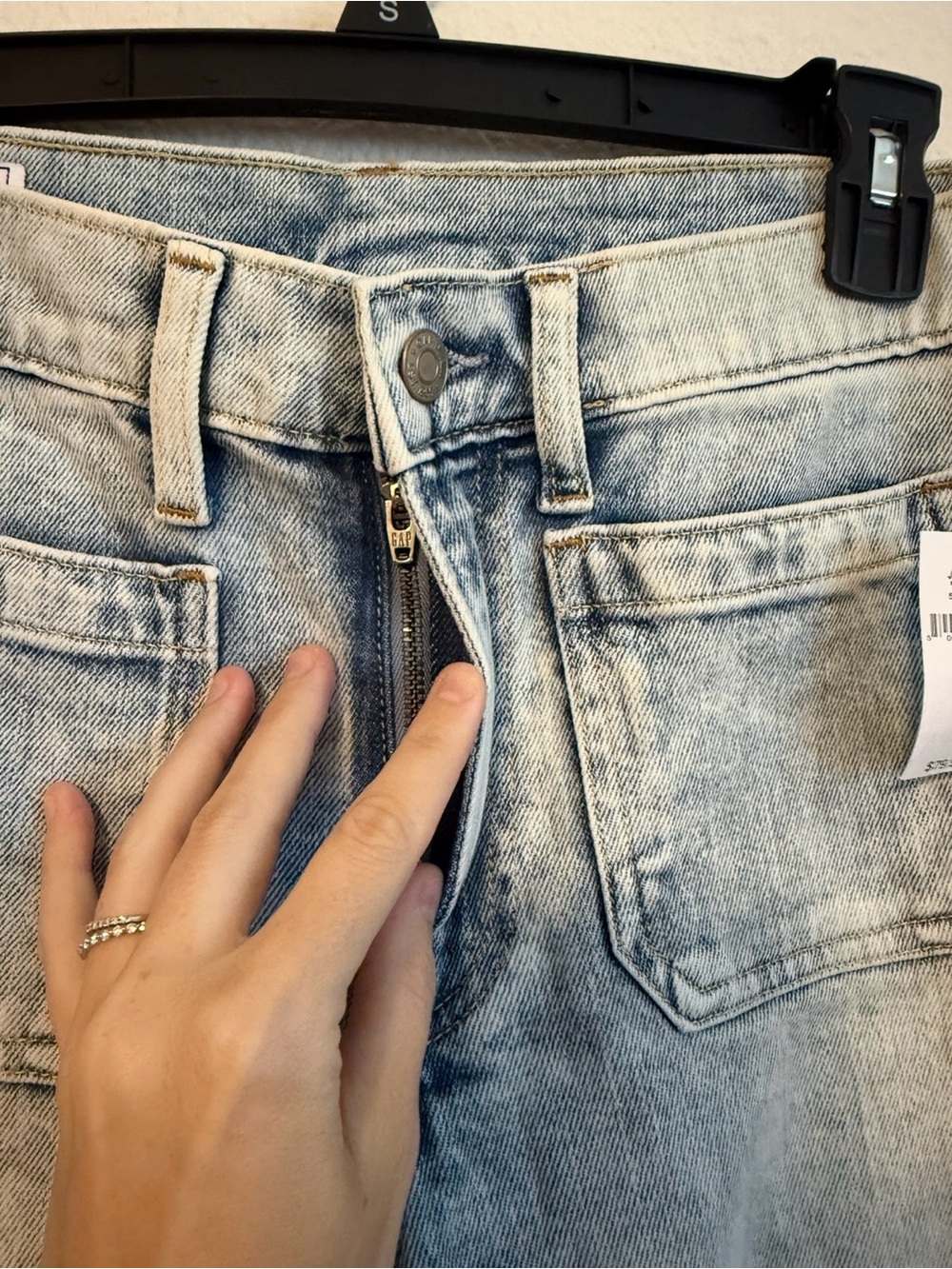 GAP High Rise Stride Ankle Jeans - Picture 4 of 6